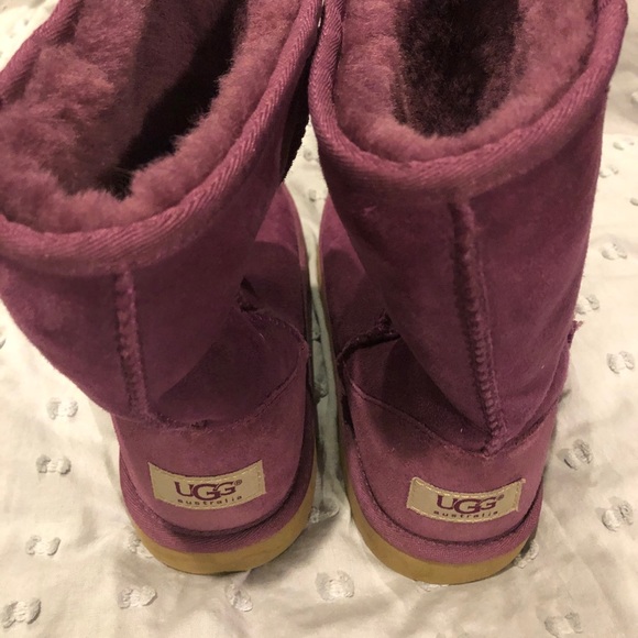 Ugg boots / Size 8 adults Size 6 children - Picture 2 of 5